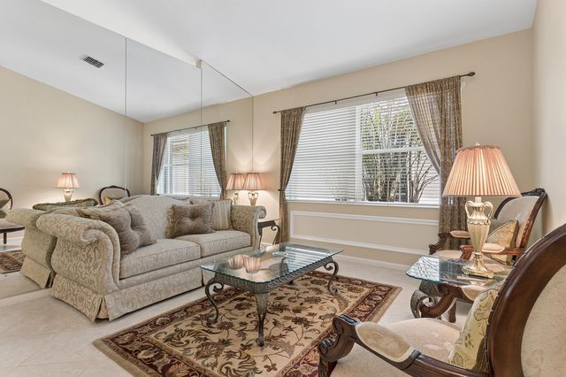 2257 Egret Cove Drive, West Palm Beach, FL 33411