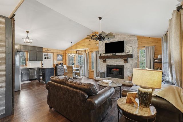 130 Clark Drive, Ellijay, GA 30540