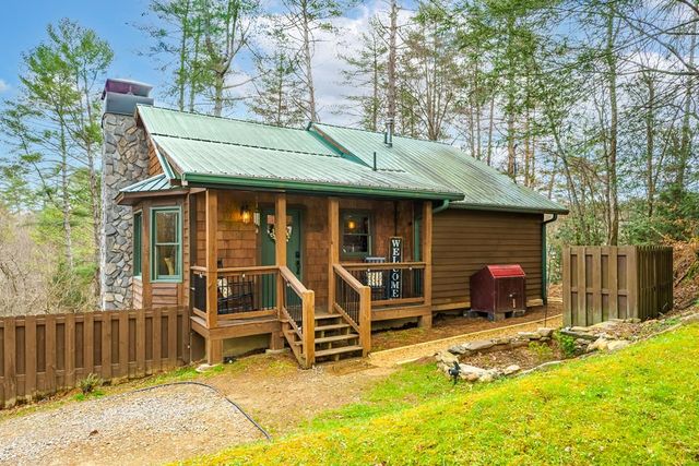 130 Clark Drive, Ellijay, GA 30540