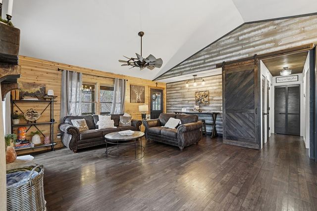 130 Clark Drive, Ellijay, GA 30540