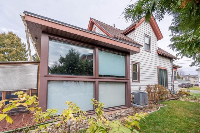 616 Park STREET, Watertown, WI 53098