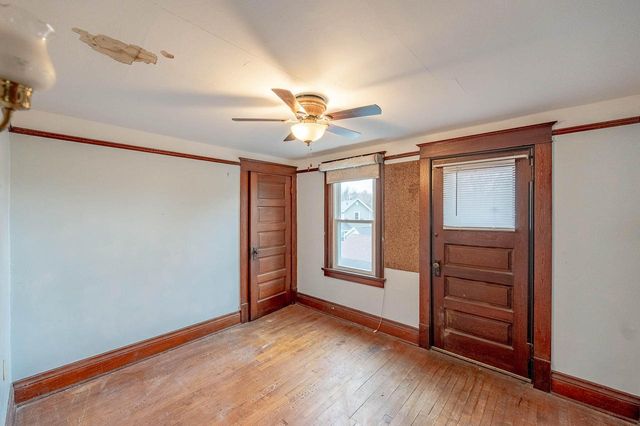 616 Park STREET, Watertown, WI 53098