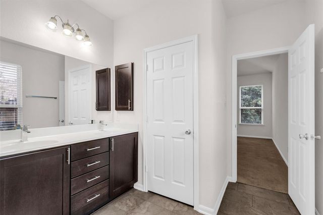 1960 Elkington Circle, Conroe, TX 77304