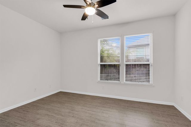 1960 Elkington Circle, Conroe, TX 77304