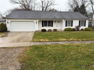 762 Maplewood Avenue, Sheffield Lake, OH 44054
