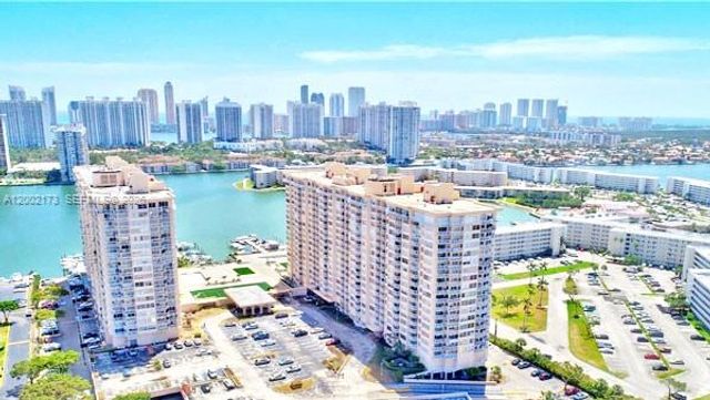 18041 Biscayne Blvd 801, Aventura, FL 33160