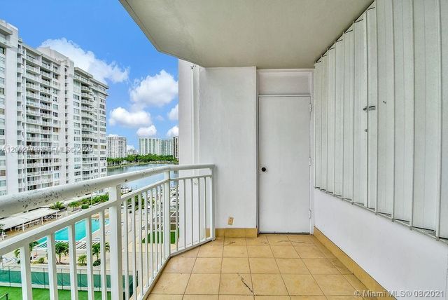 18041 Biscayne Blvd 801, Aventura, FL 33160