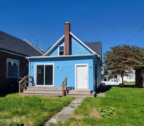 1045 Walbridge Avenue, Toledo, OH 43609