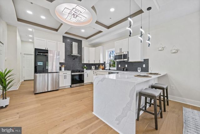 8620 ELLEN CT, Parkville, MD 21234