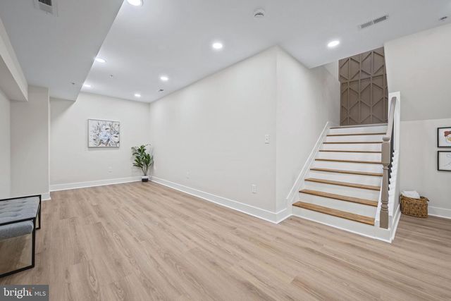 8620 ELLEN CT, Parkville, MD 21234