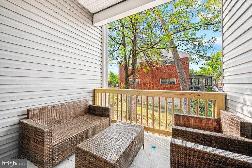 Image 16 of property listing at 8620 ELLEN CT, Parkville, MD 21234