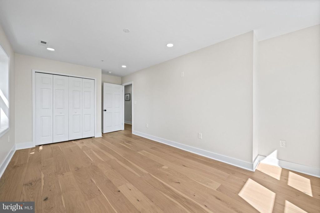 Image 30 of property listing at 8620 ELLEN CT, Parkville, MD 21234