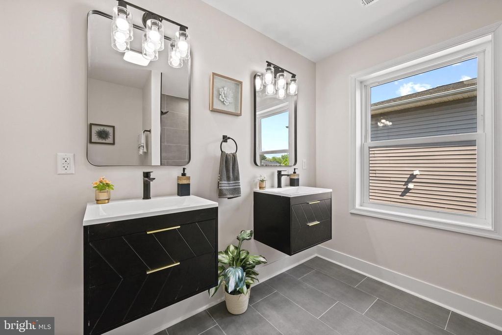 Image 32 of property listing at 8620 ELLEN CT, Parkville, MD 21234