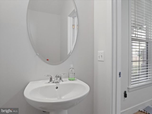 25441 HARTLAND ORCHARD TER, Chantilly, VA 20152