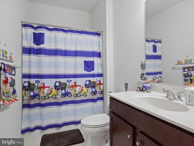 25441 HARTLAND ORCHARD TER, Chantilly, VA 20152