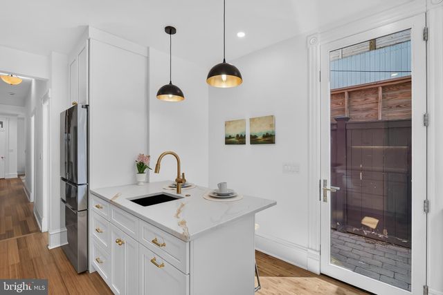 513 F ST NE, Washington, DC 20002