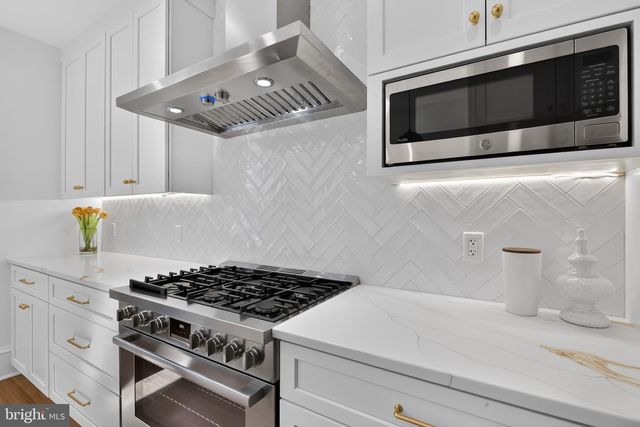 513 F ST NE, Washington, DC 20002