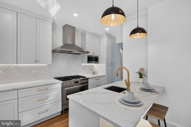 513 F ST NE, Washington, DC 20002