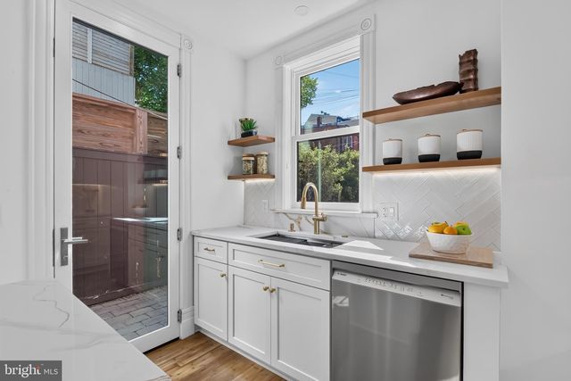 513 F ST NE, Washington, DC 20002