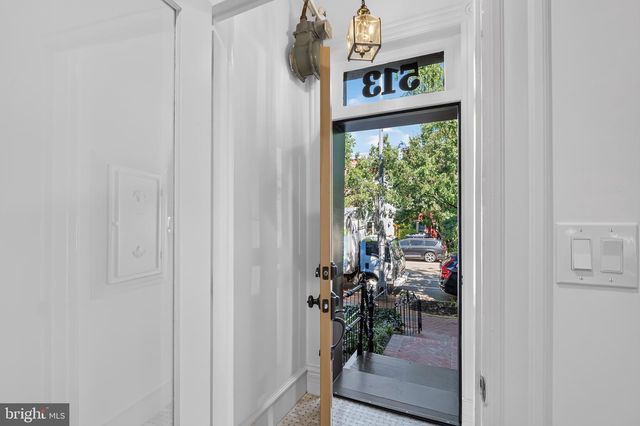 513 F ST NE, Washington, DC 20002
