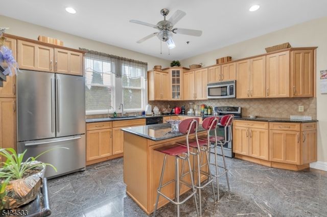 60 Hawthorne Ave, East Orange City, NJ 07018