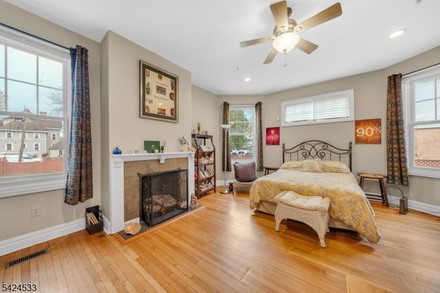 60 Hawthorne Ave, East Orange City, NJ 07018