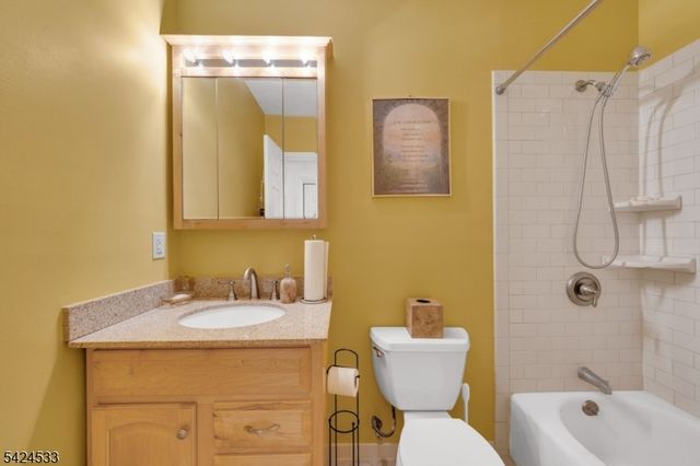 60 Hawthorne Ave, East Orange City, NJ 07018