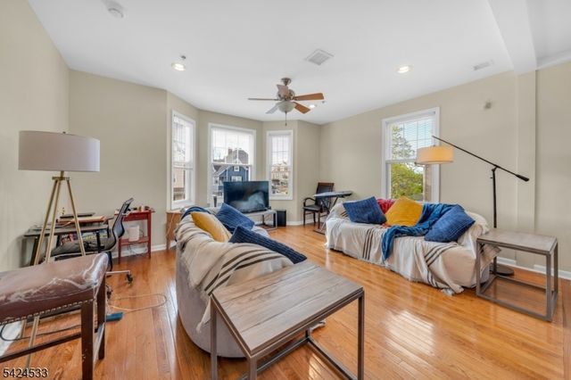 60 Hawthorne Ave, East Orange City, NJ 07018