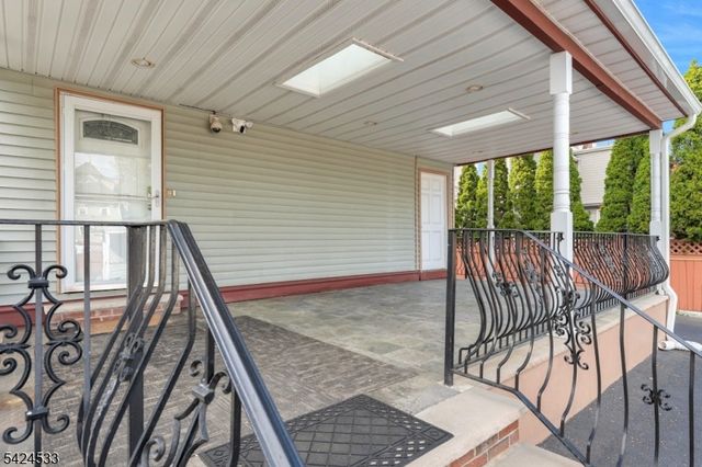 60 Hawthorne Ave, East Orange City, NJ 07018