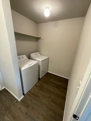 1909 E Moore Avenue, Stillwater, OK 74075