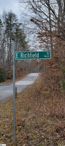 314 E Richfield Drive, Westminster, SC 29693