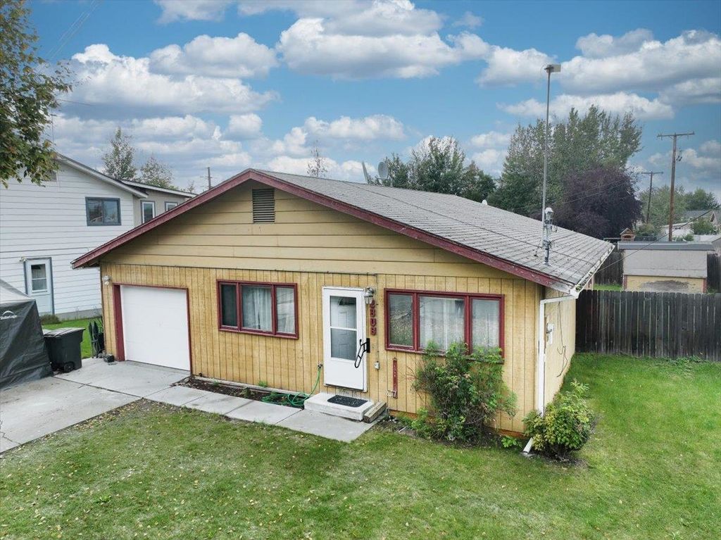 2808 TURNER STREET, Fairbanks, AK 99701
