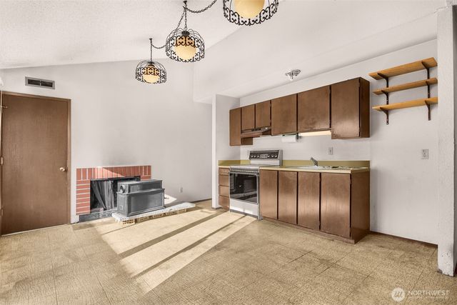 1956 E 65th Street, Tacoma, WA 98404