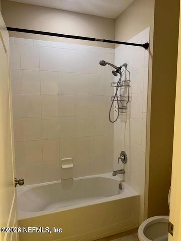 1440 ASPENWOOD Drive, Jacksonville, FL 32211
