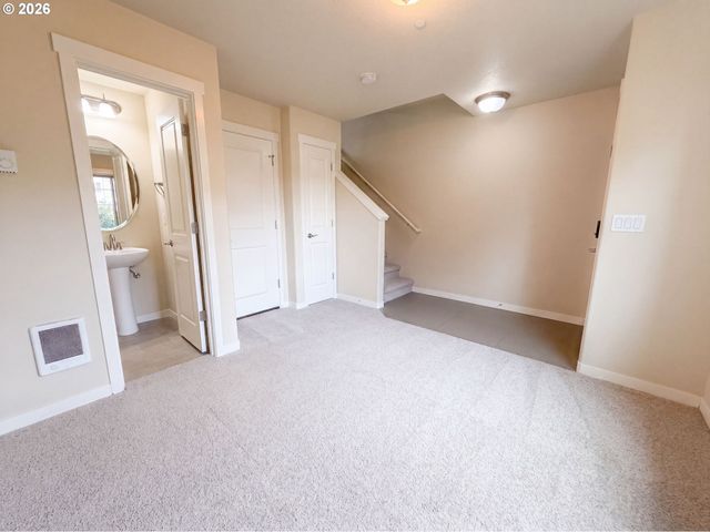 28428 Sw VILLEBOIS Dr N, Wilsonville, OR 97070