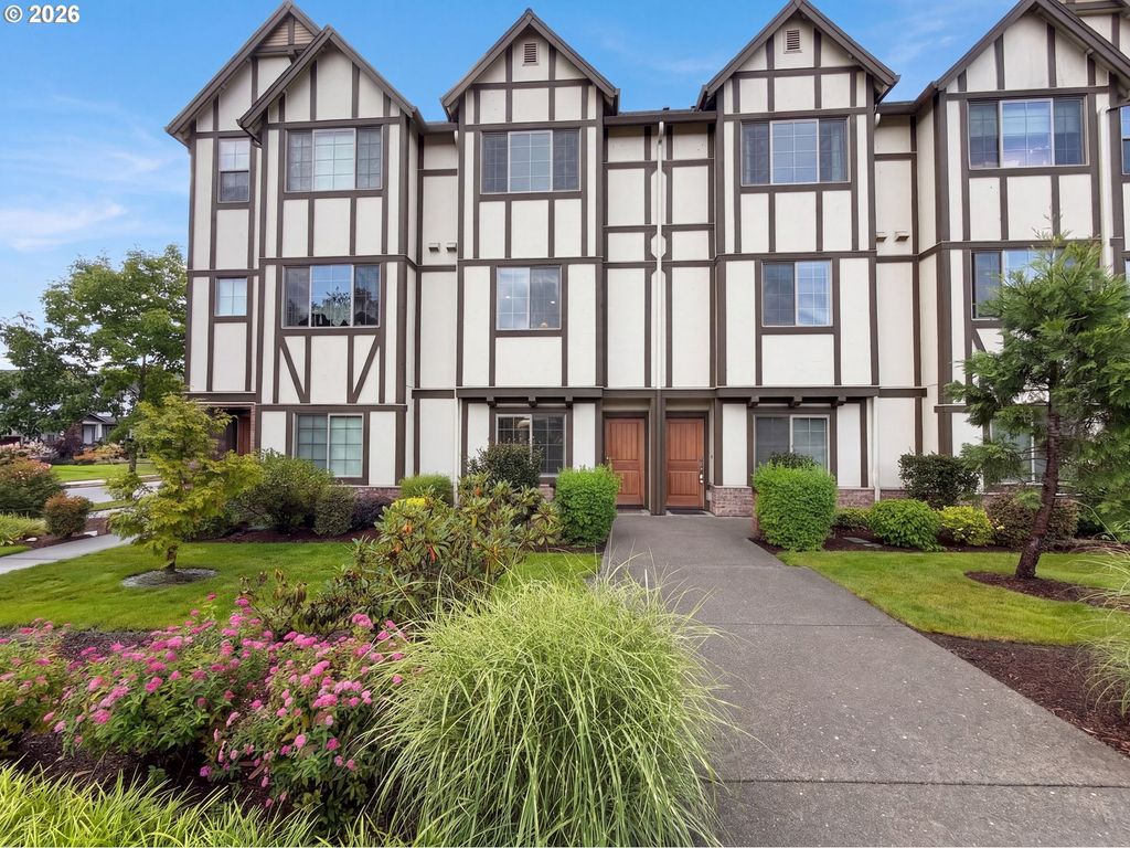 28428 Sw VILLEBOIS Dr N, Wilsonville, OR 97070
