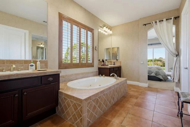 1645 Loch Ness Drive, Fallbrook, CA 92028
