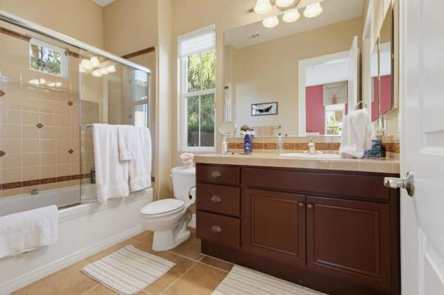 1645 Loch Ness Drive, Fallbrook, CA 92028