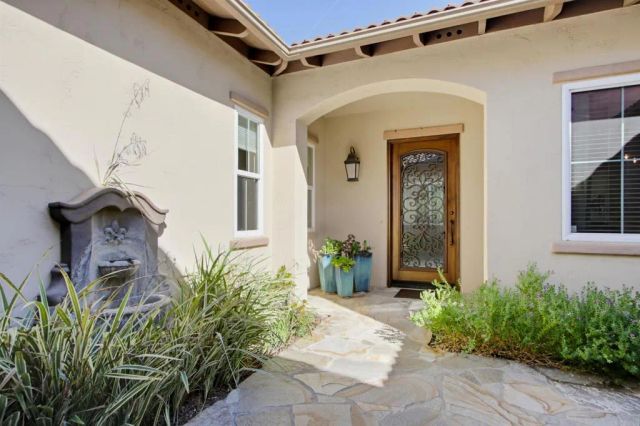 1645 Loch Ness Drive, Fallbrook, CA 92028