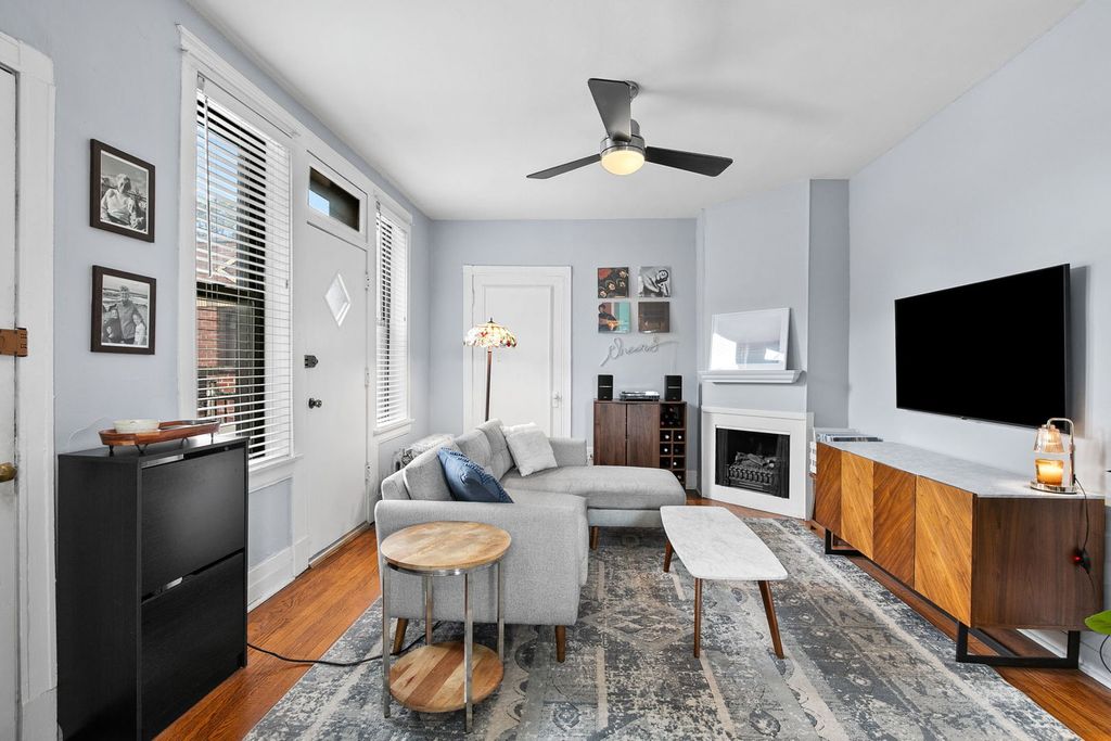 2112 N Seminary Avenue 18, Chicago, IL 60614 — photo 5