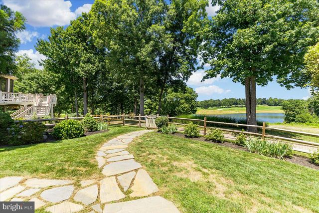8192 TILLINGHAST LN, Gainesville, VA 20155