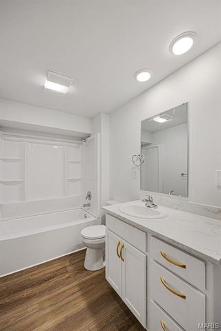 5653 Sun Bear Drive, House Springs, MO 63051