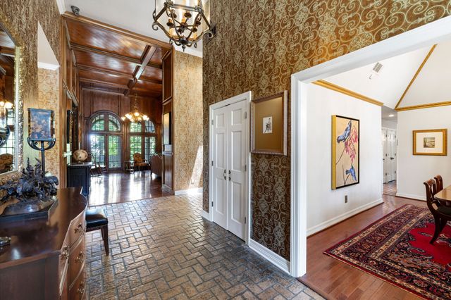 2 Nobhill Drive, Greenville, TX 75402