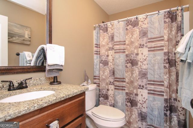 124 Highland Point Drive, Kathleen, GA 31047