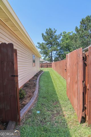 124 Highland Point Drive, Kathleen, GA 31047