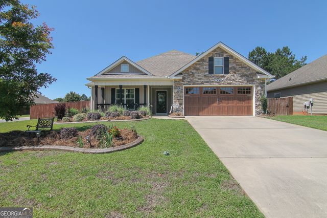 124 Highland Point Drive, Kathleen, GA 31047
