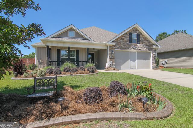 124 Highland Point Drive, Kathleen, GA 31047
