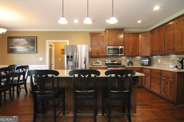 124 Highland Point Drive, Kathleen, GA 31047