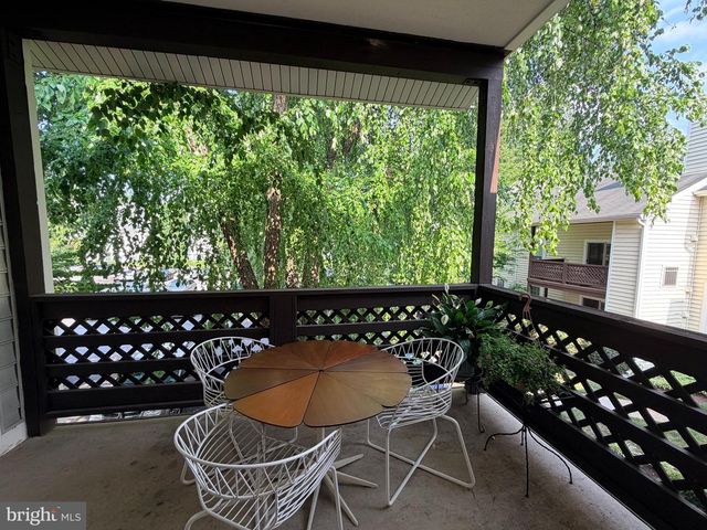 10131 OAKTON TERRACE RD, Oakton, VA 22124