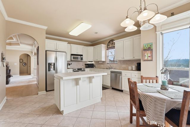 114 Beaver Creek Lane, Maumelle, AR 72113